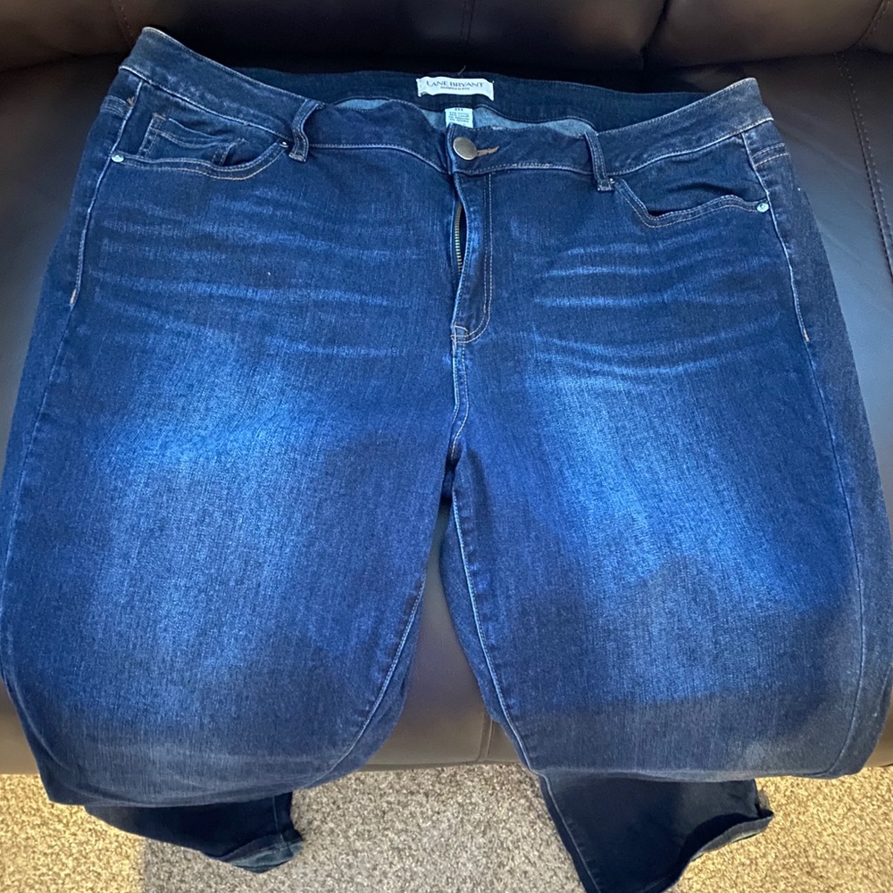 ** JEANS, JEANS, JEANS**